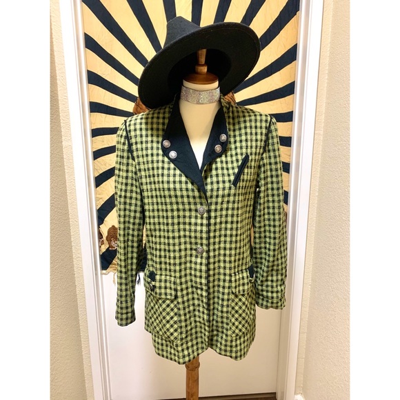 🌈 Stylish Vintage European blazer - Picture 2 of 8